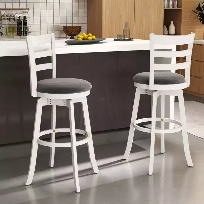 Sgabelli da bar girevoli rotondi Olive White, set da 2, con schienale e seduta imbottita