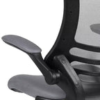 Sedia ergonomica da disegno in rete a schienale medio con poggiapiedi ad anello e braccioli ribaltabili, sedile singolo, colori assortiti