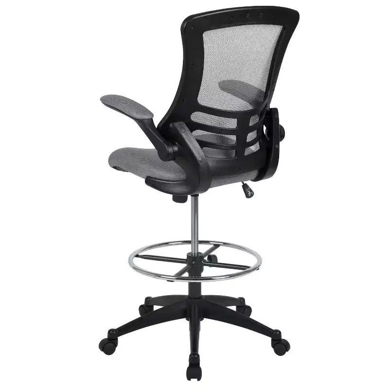 Sedia ergonomica da disegno in rete a schienale medio con poggiapiedi ad anello e braccioli ribaltabili, sedile singolo, colori assortiti