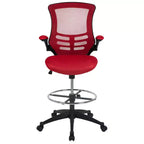 Sedia ergonomica da disegno in rete a schienale medio con poggiapiedi ad anello e braccioli ribaltabili, sedile singolo, colori assortiti