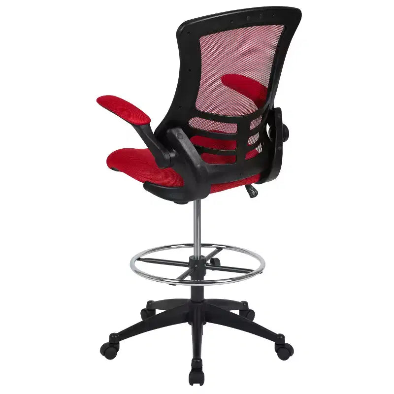 Sedia ergonomica da disegno in rete a schienale medio con poggiapiedi ad anello e braccioli ribaltabili, sedile singolo, colori assortiti