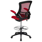 Sedia ergonomica da disegno in rete a schienale medio con poggiapiedi ad anello e braccioli ribaltabili, sedile singolo, colori assortiti