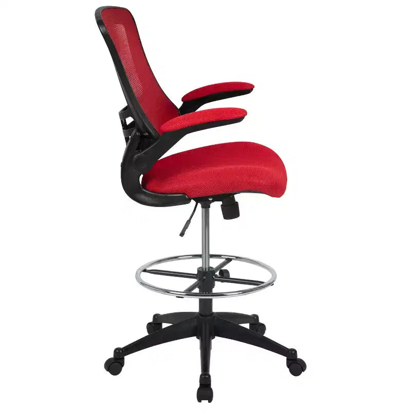 Sedia ergonomica da disegno in rete a schienale medio con poggiapiedi ad anello e braccioli ribaltabili, sedile singolo, colori assortiti